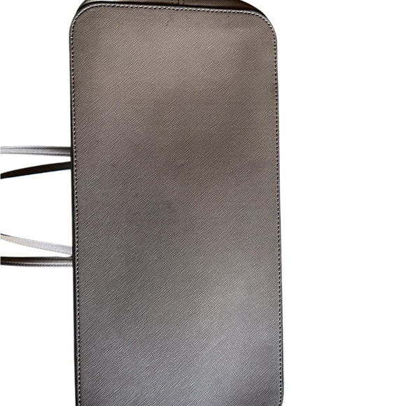 Michael Kors Jet Set Medium‎ Saffiano Leather Top-Zip Tote Bag – Tan - Picture 16 of 16